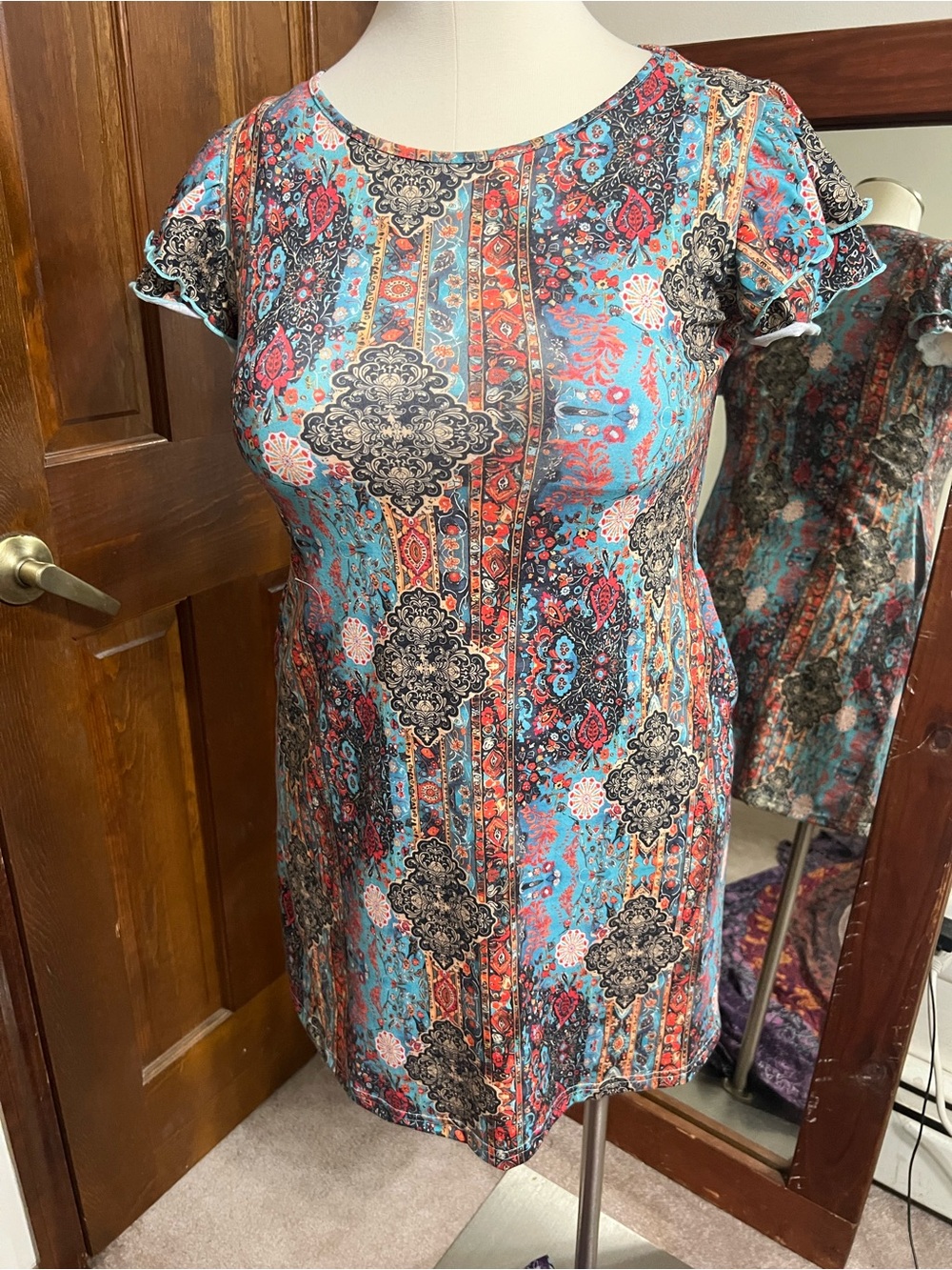 Boho Paisley Print T-Shirt Dress size M Blue Red Short Sleeve Mini Dress